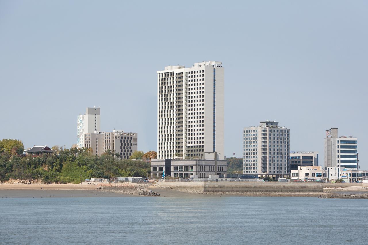 אינצ'ון Western Grace Hotel מראה חיצוני תמונה