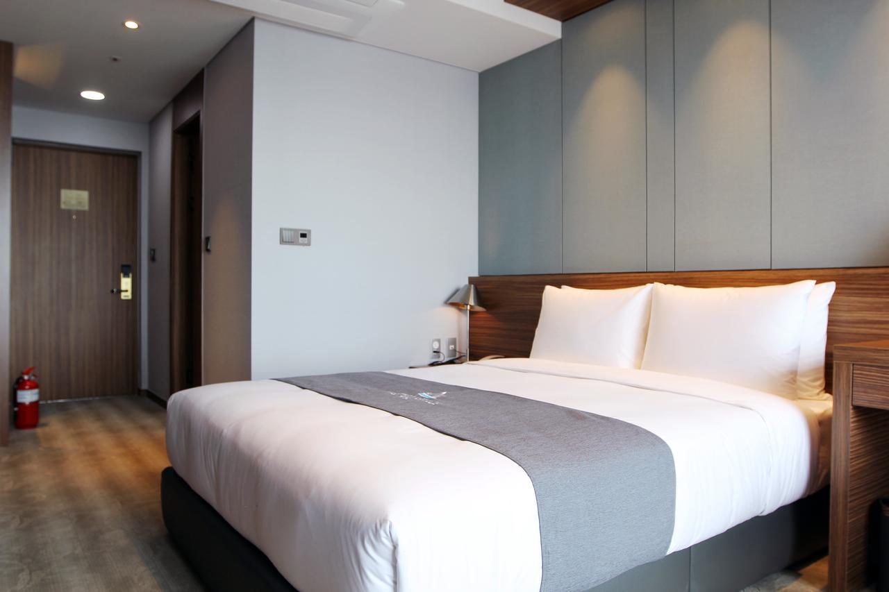 אינצ'ון Western Grace Hotel מראה חיצוני תמונה
